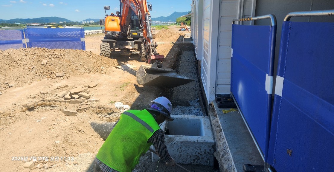 콘크리트 배수로관 설치(레미콘타설)